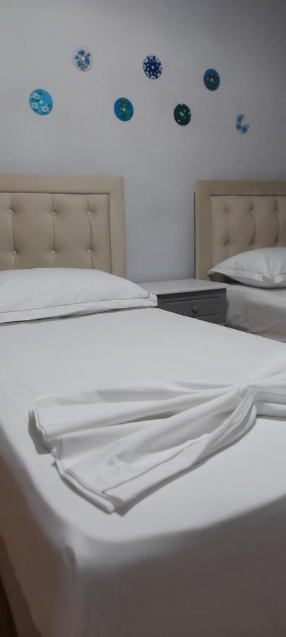 Kanina Hotel&Hostel Sarandë 外观 照片