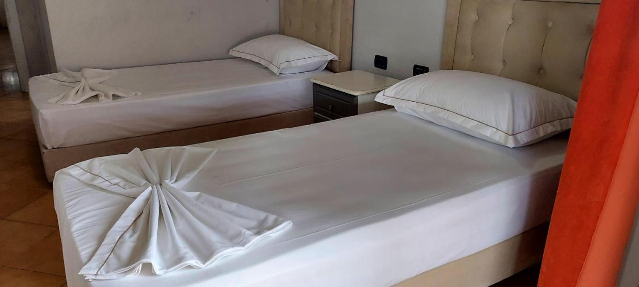 Kanina Hotel&Hostel Sarandë 外观 照片