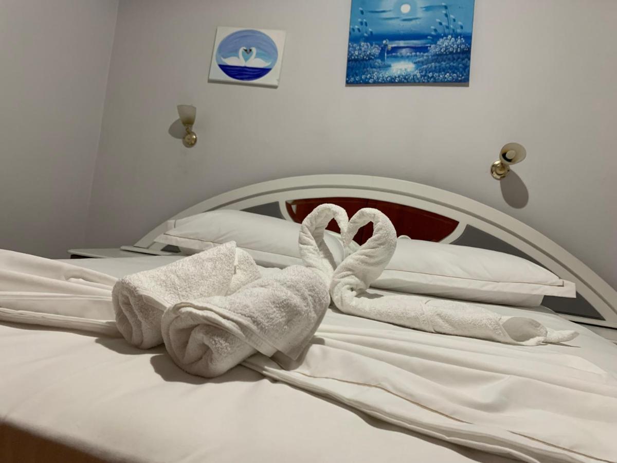 Kanina Hotel&Hostel Sarandë 外观 照片