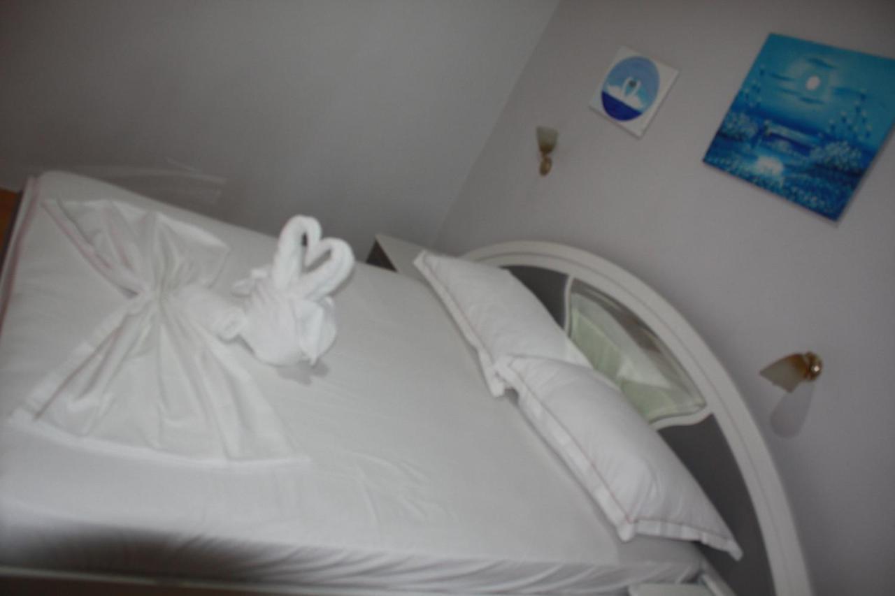 Kanina Hotel&Hostel Sarandë 外观 照片