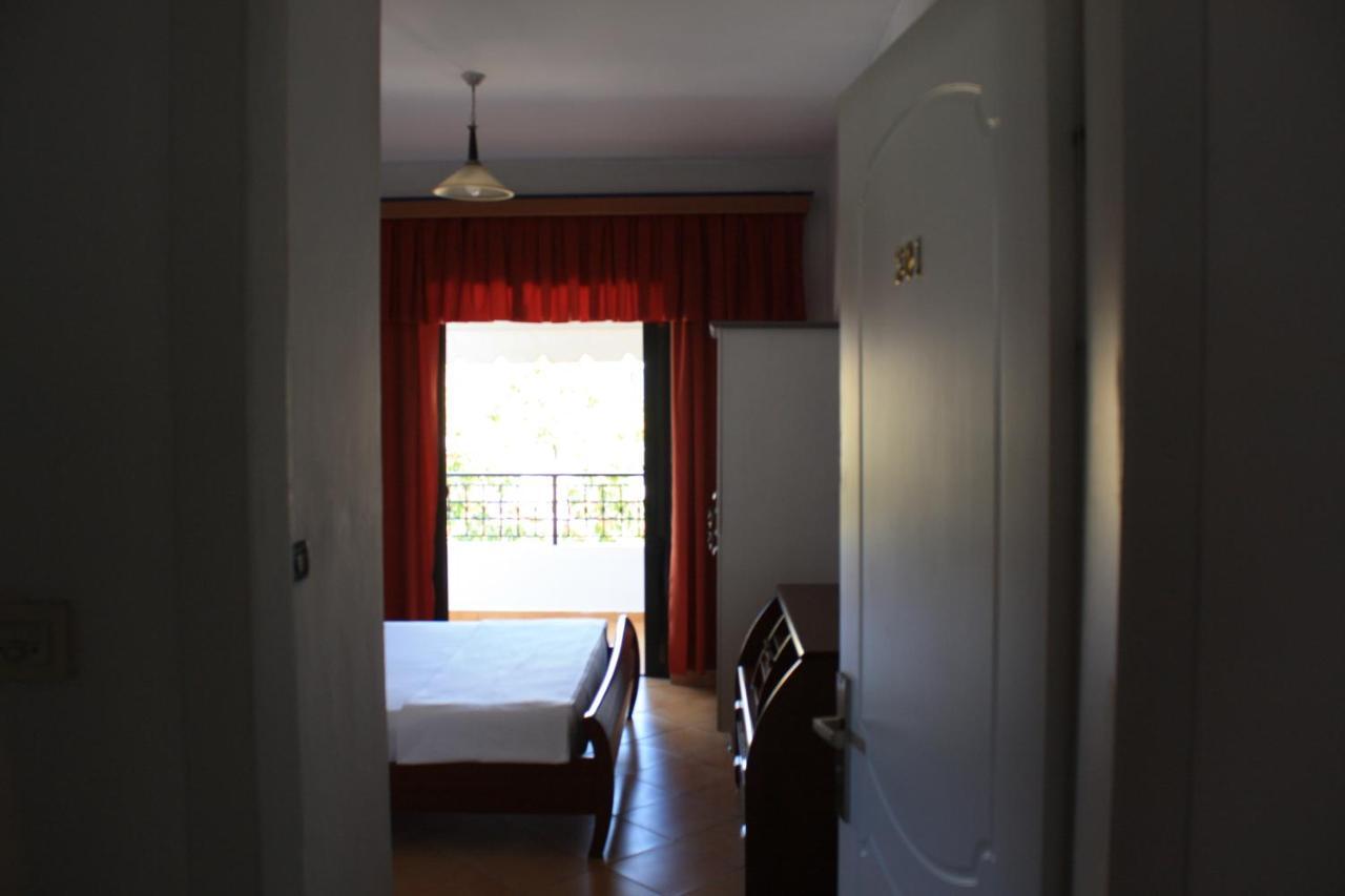 Kanina Hotel&Hostel Sarandë 外观 照片