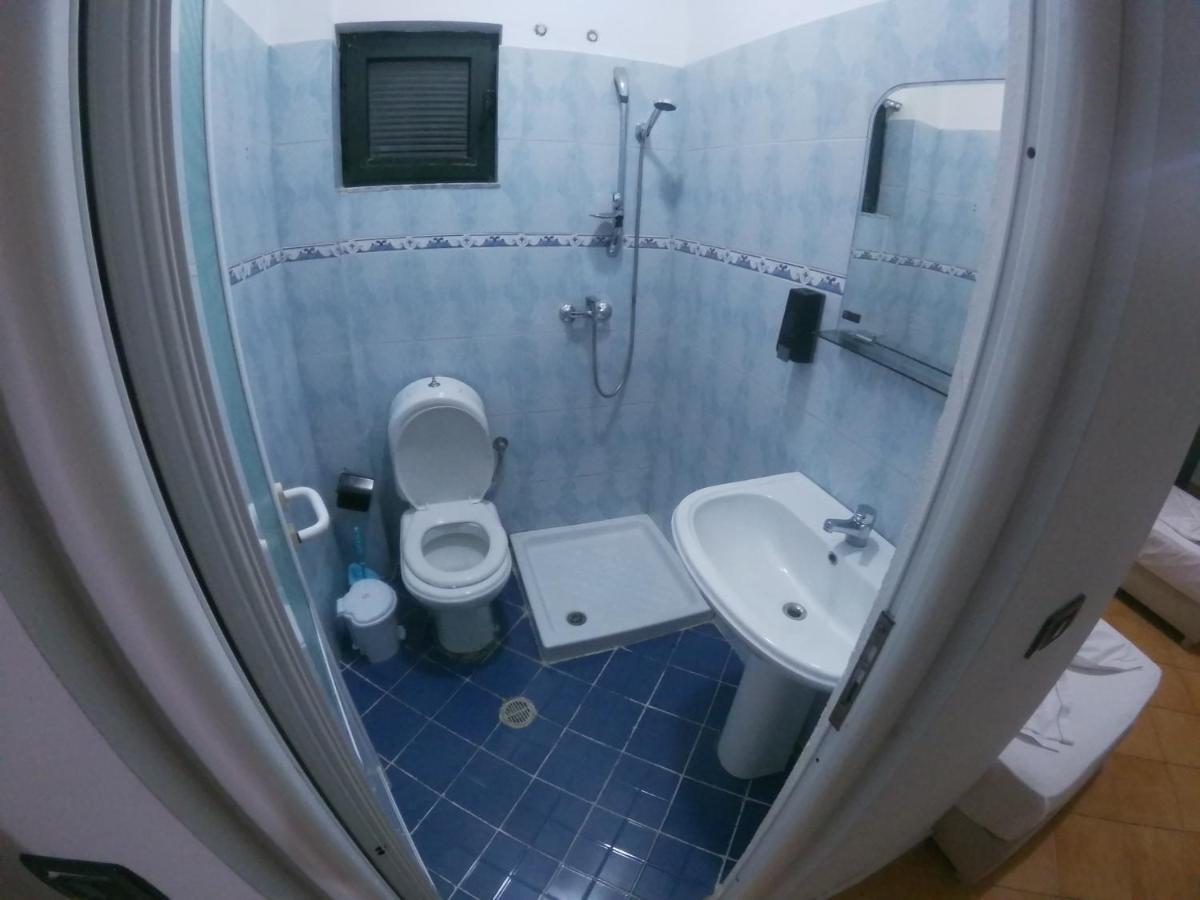 Kanina Hotel&Hostel Sarandë 外观 照片