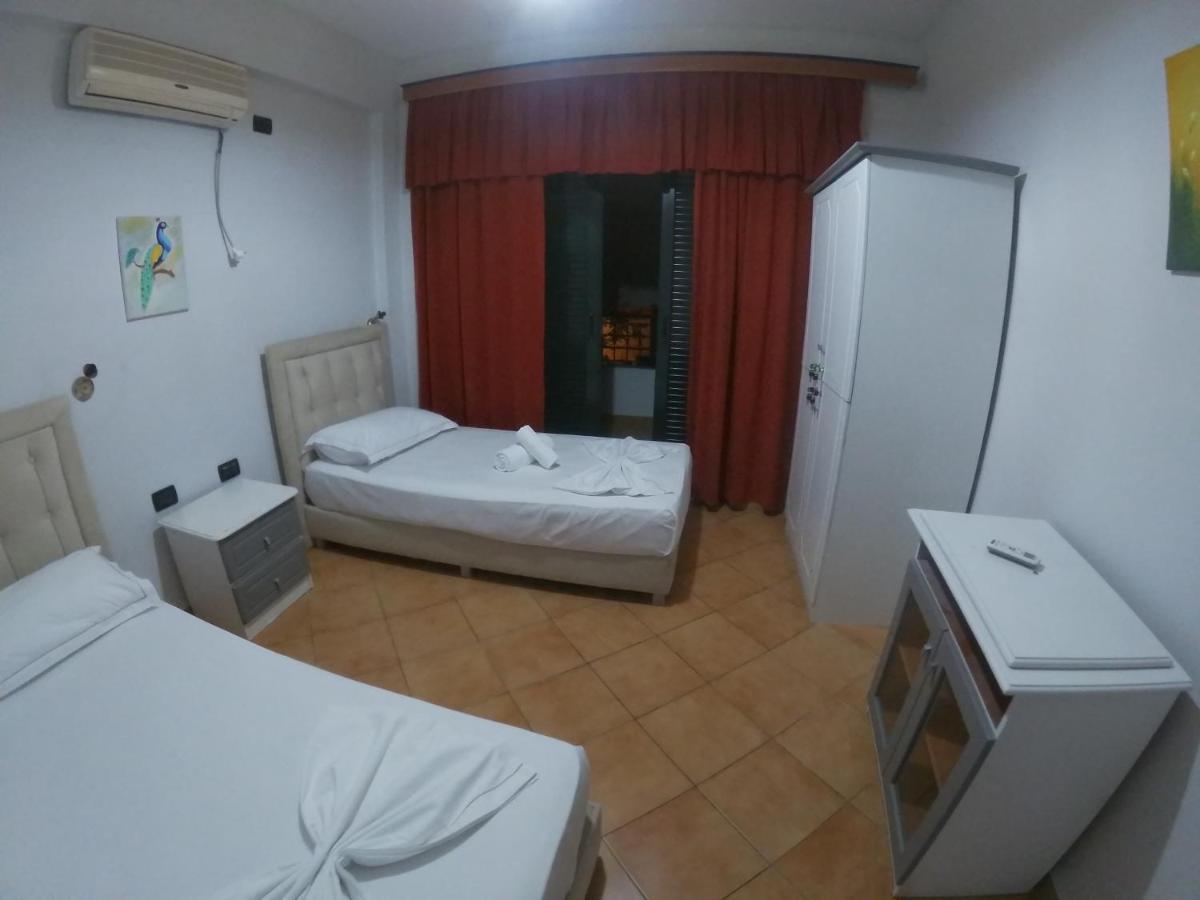 Kanina Hotel&Hostel Sarandë 外观 照片