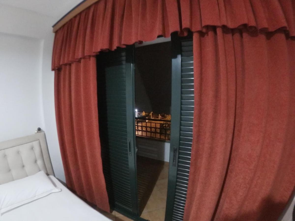 Kanina Hotel&Hostel Sarandë 外观 照片