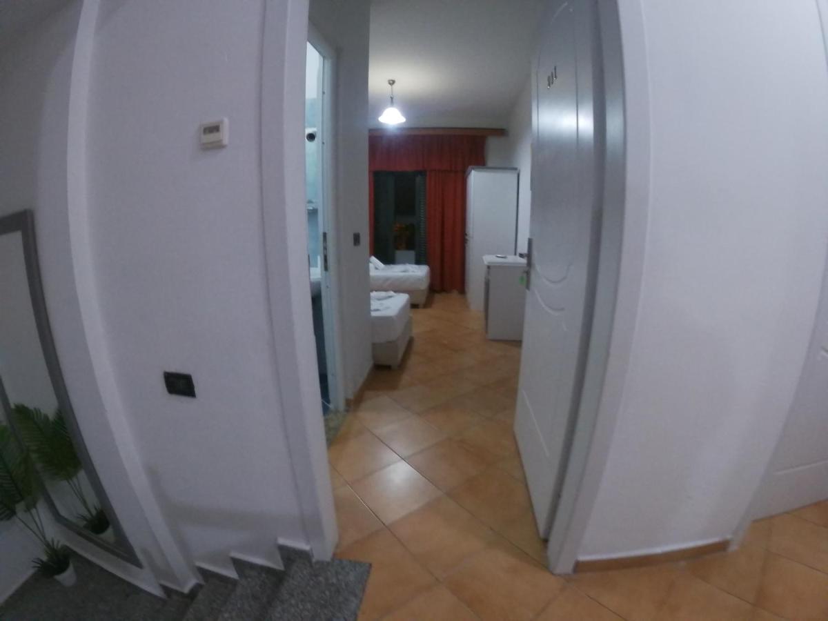 Kanina Hotel&Hostel Sarandë 外观 照片