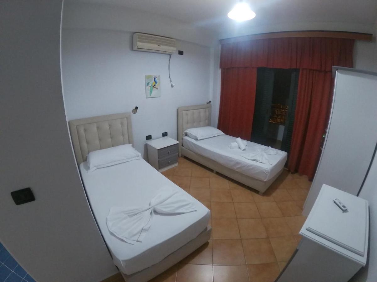 Kanina Hotel&Hostel Sarandë 外观 照片