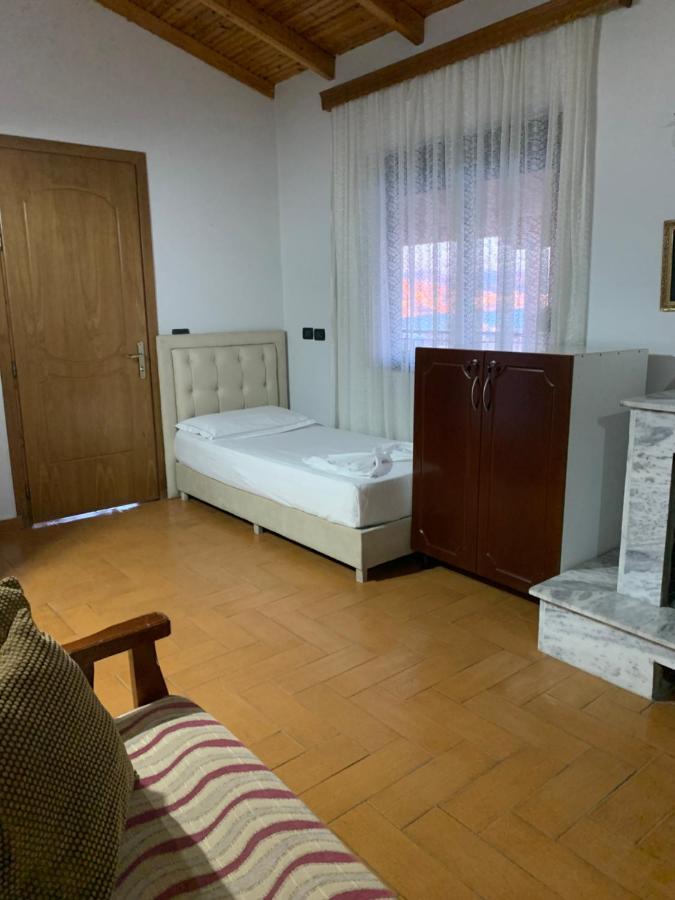 Kanina Hotel&Hostel Sarandë 外观 照片
